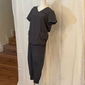 Med Couture Charcoal Set.